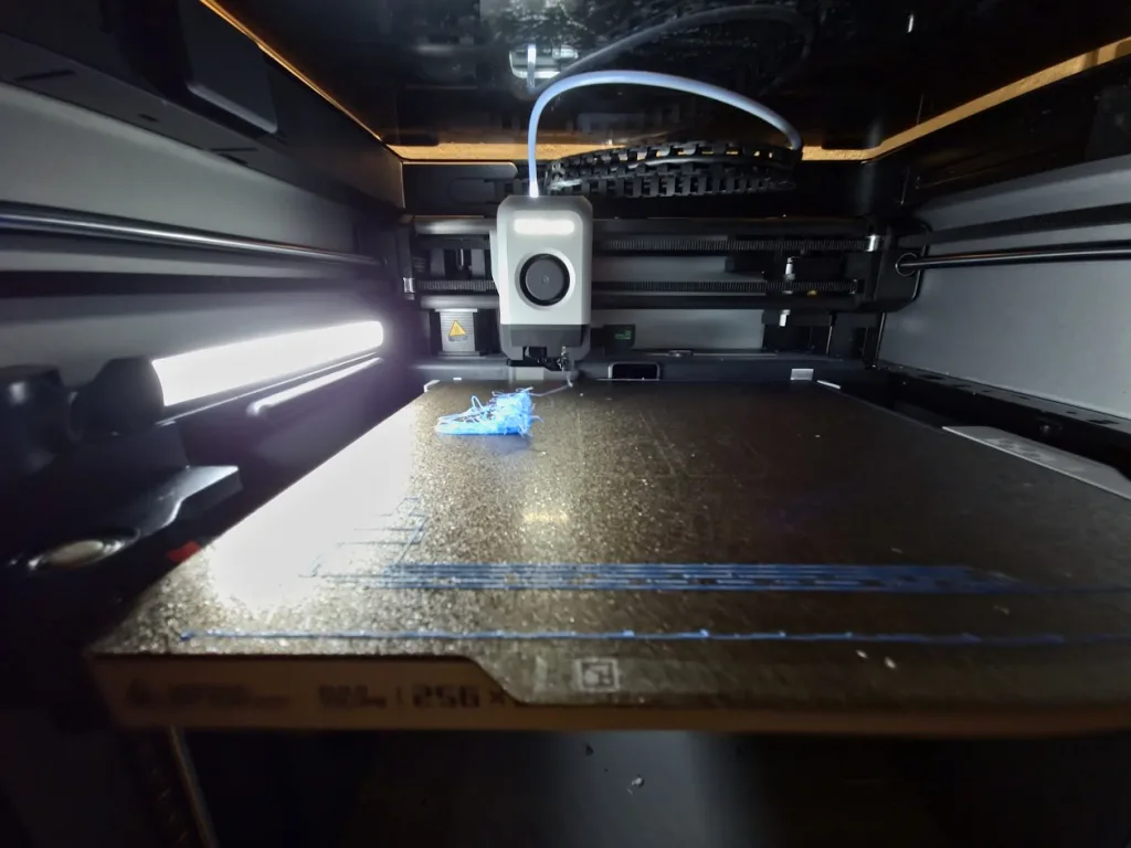 Failed print of blue Benchy because of nozzle issue Why not to skip maintenance: Failed print of blue Benchy